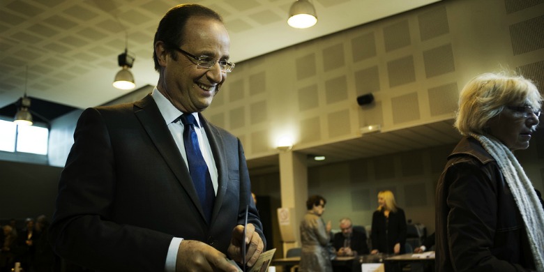 Francois Hollande vid valurnan.