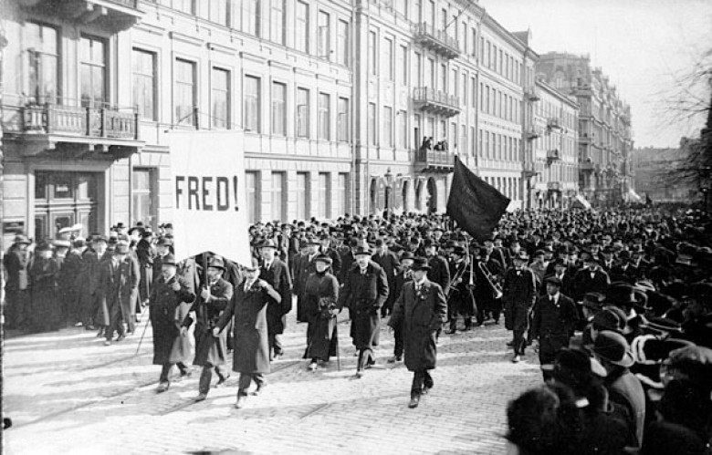 Bild: 1 maj i Stockholm 1917.