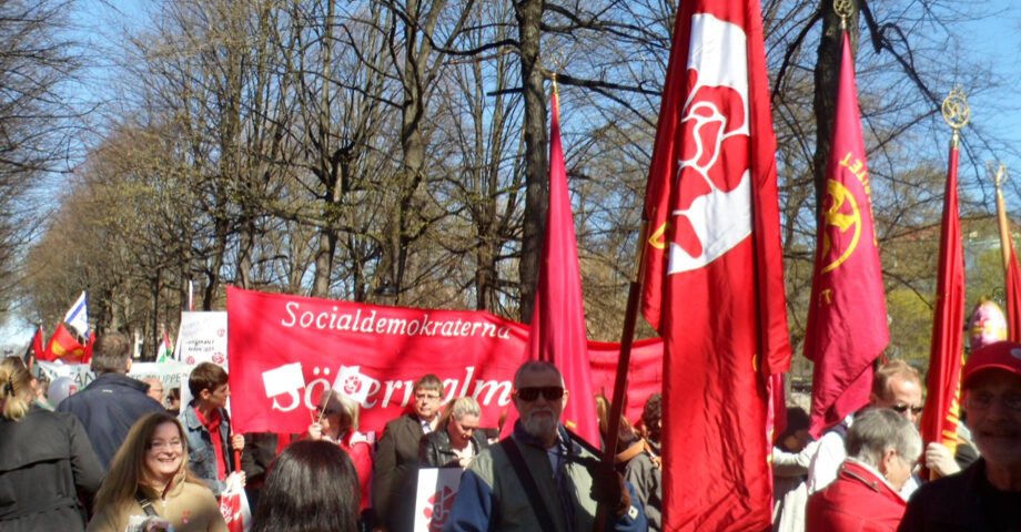 Första maj demonstrationståg, humlegården 2012