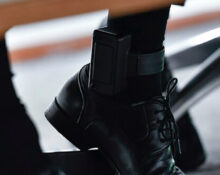 Fotboja. Symbol för kriminalvården.